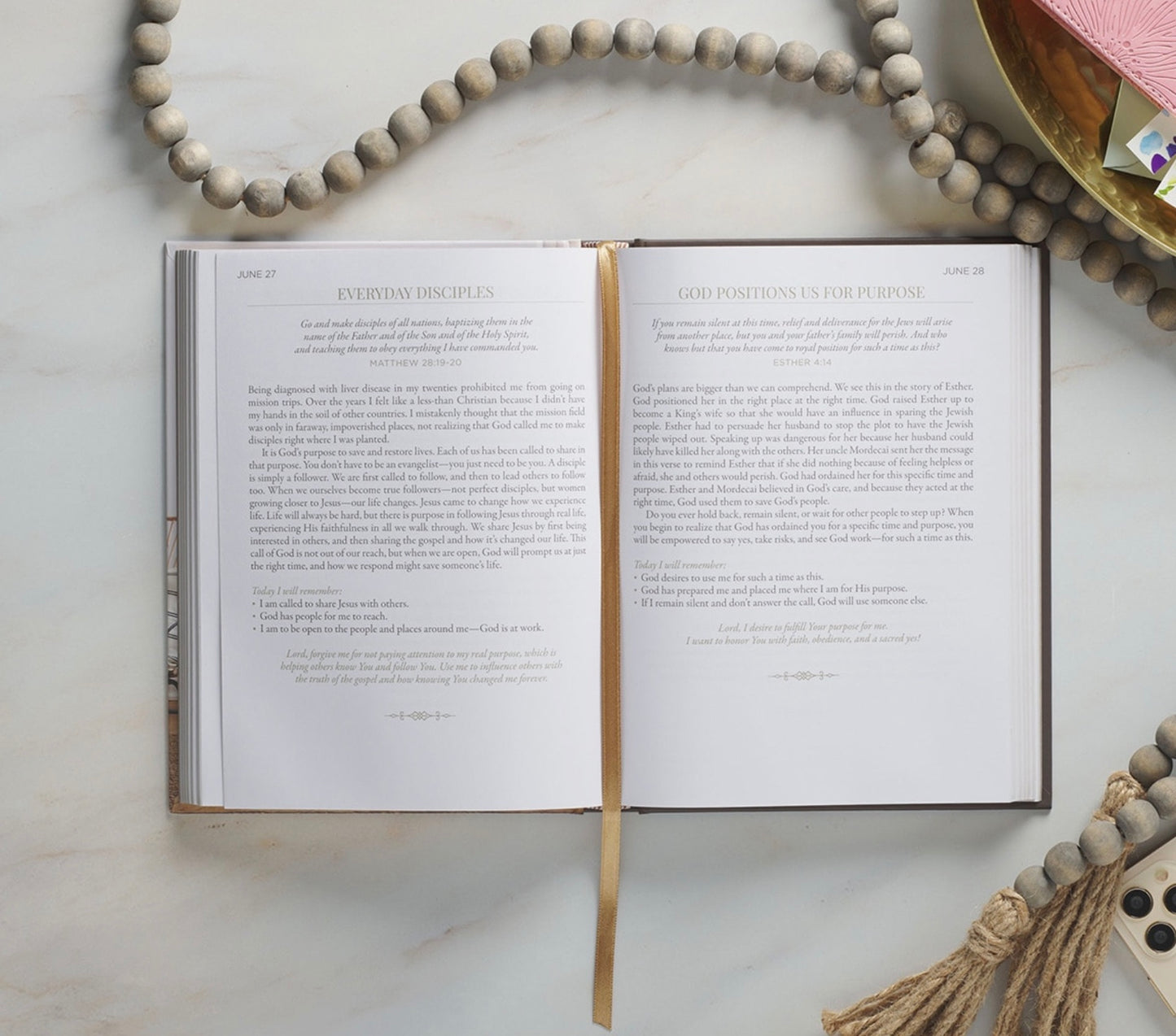 Devotional 10 Minutes with God For Women - Hardcover