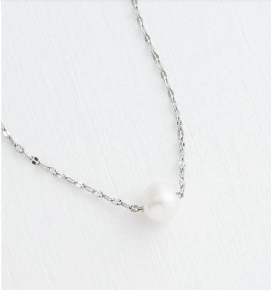 The Simplicity of Elegance Pearl Necklace - Gold or Silver - Kin Trading Post