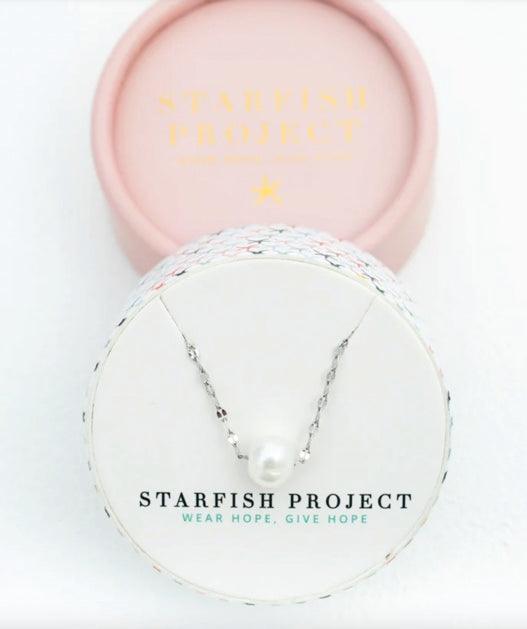 The Simplicity of Elegance Pearl Necklace - Gold or Silver - Kin Trading Post